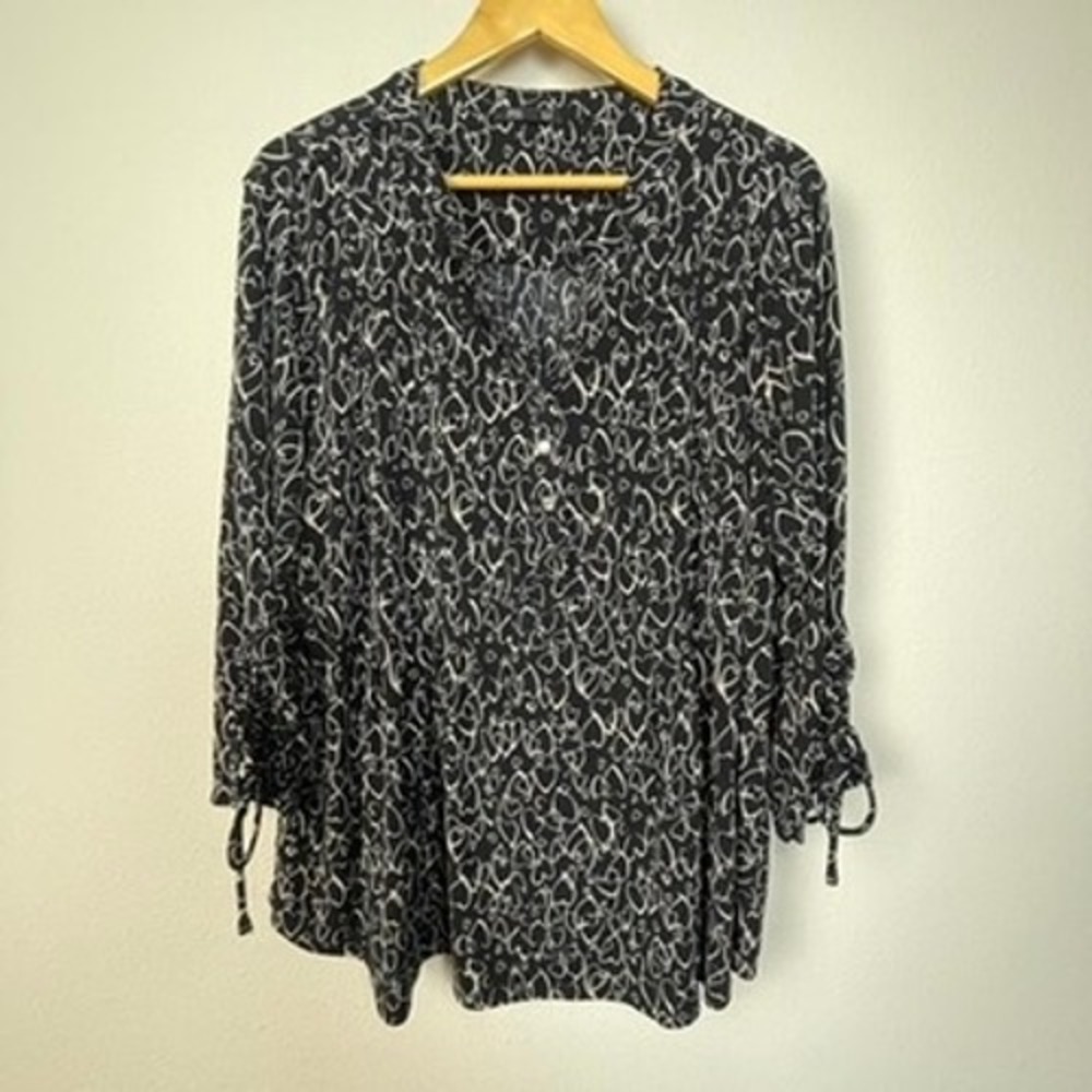 Roz & Ali Black Heart Print Long Sleeve Tunic Top Women's Plus Size 3X